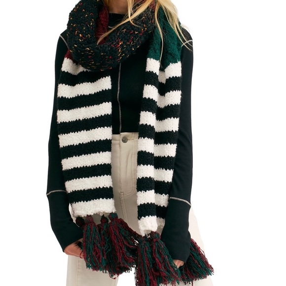 Free People Accessories - Free People Nova striped tassel scarf🌠